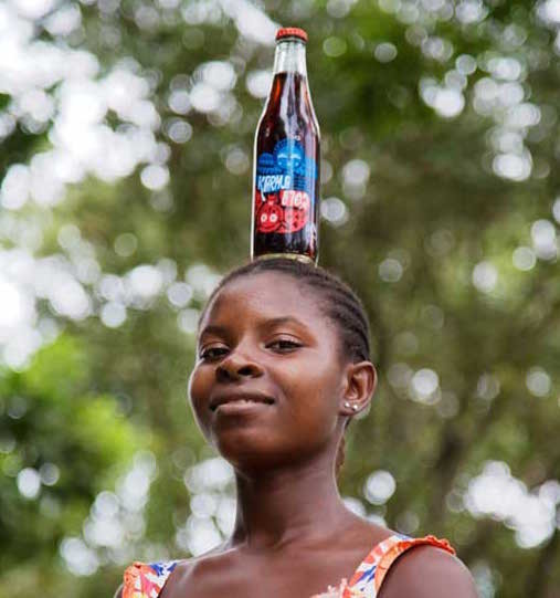 Karma cola på huvudet